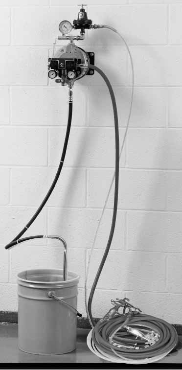 270825 SPRAYER GRACO TRITON ALUM HAND, WALL MOUNT CONVENTION 233489