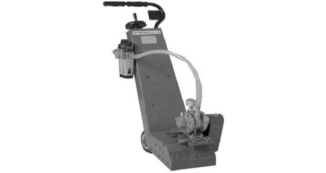 592231 DECK SCALER AIR POWERED TFP200, TRELAWNY SCALING WIDTH 200MM 